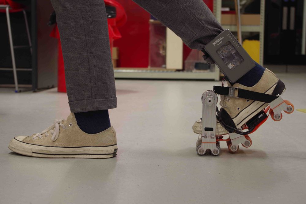 Figure 6: Demonstrating a single device in use whilst walking